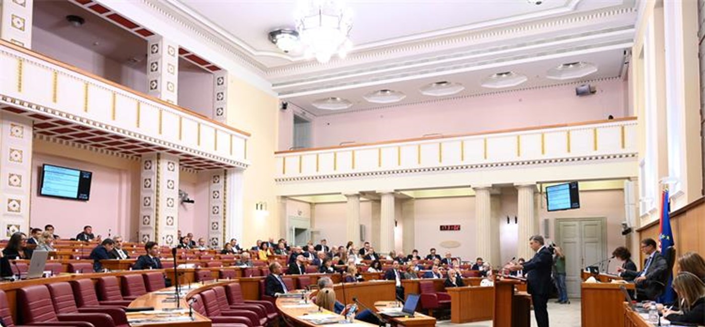 Koristeći svoj osnaženi međunarodni položaj Hrvatska štiti svoje nacionalne interese i doprinosi snazi cijele EU